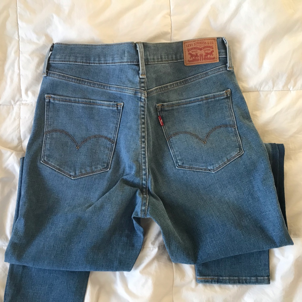 Levi jeans